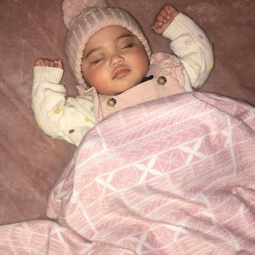 Amataga Baby Blanket (Soft Pink)