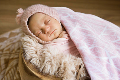 Amataga Baby Blanket (Soft Pink)
